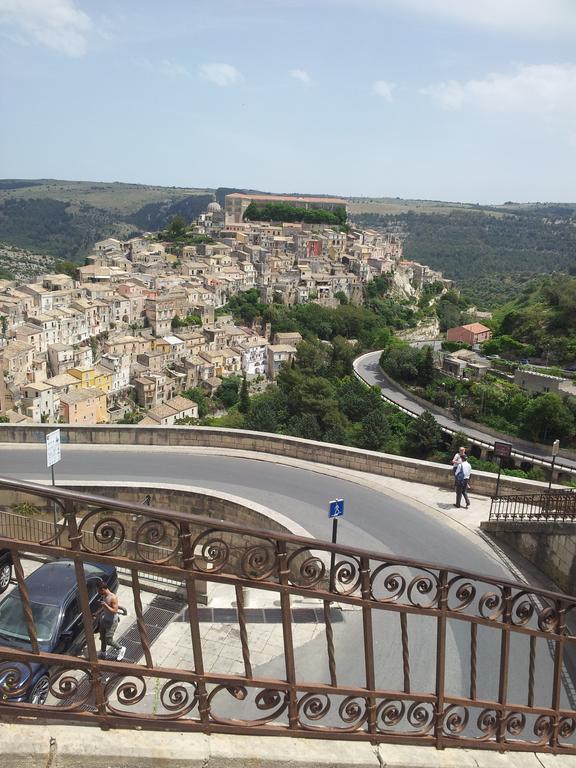 Cirasa Villa Ragusa Exterior foto