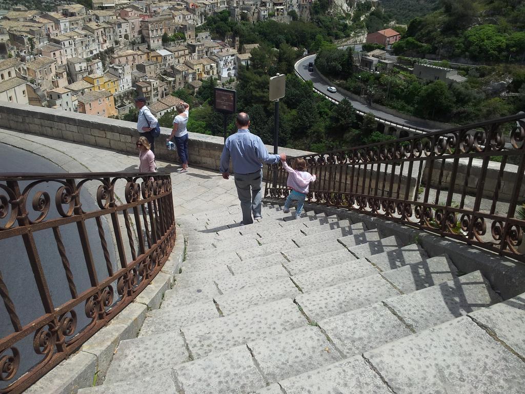 Cirasa Villa Ragusa Exterior foto